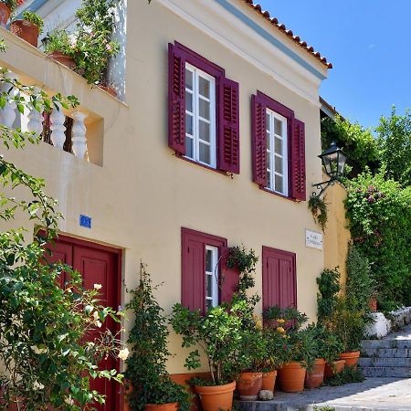 At The Foot Of Acropolis. Vila Atenas Exterior foto