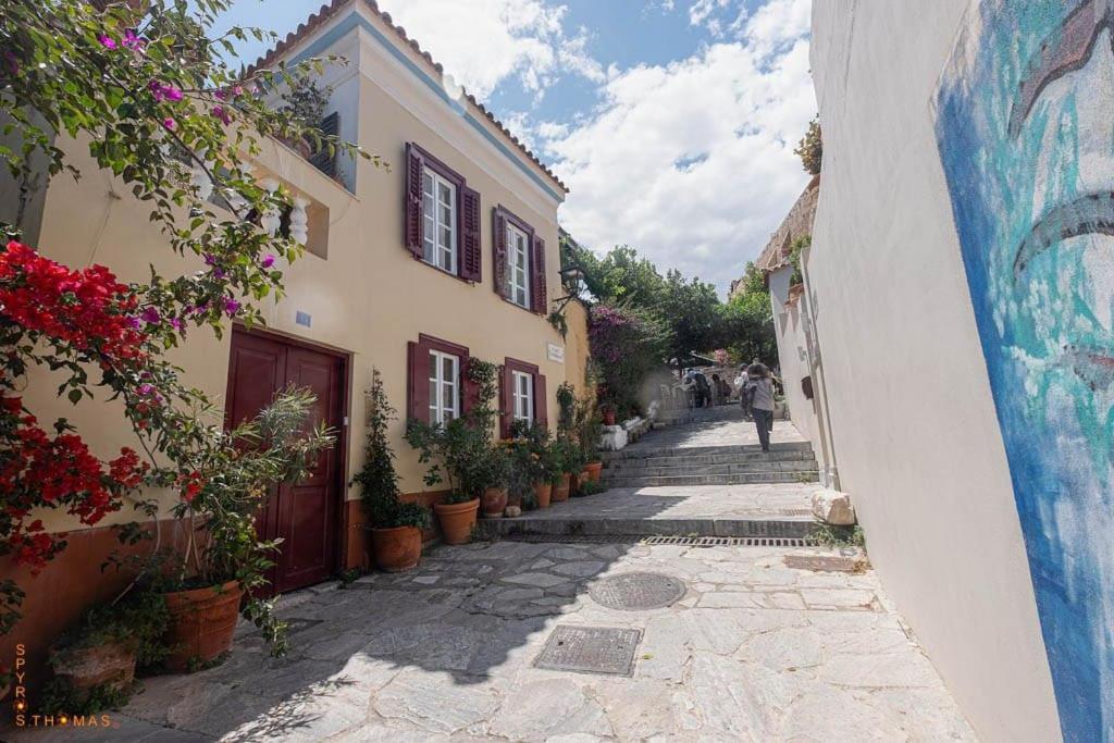 At The Foot Of Acropolis. Vila Atenas Exterior foto